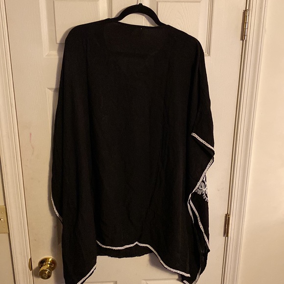 COPY - Salty lemon black boho top - Picture 4 of 4